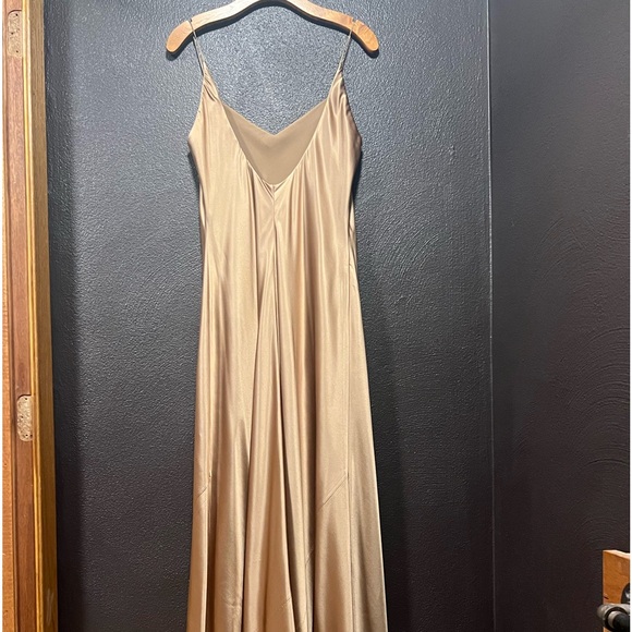 Lauren by Ralph Lauren size 10 stunning gold bias cut maxi dress. - Picture 10 of 10